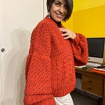 Mi proyecto final : cardigan oversize. . Un progetto di Fashion design, Fiber Art, DIY, Uncinetto e Textile Design di analiaclaudiagomez - 06.02.2022