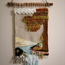 My project in Tapestry Techniques for Rug Weaving  course. Un projet de Création d'accessoires, Artisanat, Décoration , et Décoration d'intérieur de scheilamanica - 06.02.2022