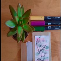 Mi Proyecto del curso: Lettering en pequeño formato. Een project van Traditionele illustratie,  Belettering,  H y lettering van Hermi Henríquez Ortega - 06.02.2022