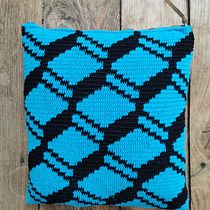 My project in Crochet Pattern Design: Find Your Signature Style course. Un progetto di Design di accessori, Pattern design, Fiber Art, DIY, Uncinetto e Textile Design di Helene Meunier - 10.02.2022