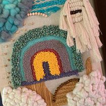Mi Proyecto del curso: Cuadros textiles:naturaleza , combina tejido, bordado y punch needle. Een project van Ontwerp van accessoires, Craft, Borduurwerk,  Interieurdecoratie, Textiel, Punch needle, Weven y Textielontwerp van carolinarw - 11.02.2022
