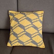 Cuscino MollaMills Style!. Un progetto di Design di accessori, Pattern design, Fiber Art, DIY, Uncinetto e Textile Design di francedimi - 11.02.2022