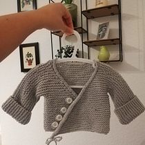 Mi Proyecto del curso: Tejido de punto para prendas infantiles. Een project van  Modeontwerp, Textiel, DIY, Breien y Textielontwerp van Maf Bayer - 11.02.2022