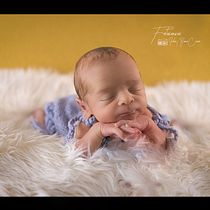 Mi Proyecto del curso: Introducción a la fotografía newborn. Un projet de Photographie, Photographie de portrait, Photographie de studio, Photographie lifest, le , et Photographie intérieure de Idoia Alonso Corres - 12.02.2022