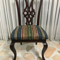 Mi Proyecto del curso: Restauración y tapizado de sillas. Un progetto di Artigianato, Design e creazione di mobili, Interior design, DIY, Falegnameria , Upc, cling, Restauro, upc e cling di mobili di Jaime Flaker Ayala - 11.02.2022