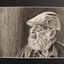 My project in Artistic Charcoal Portraiture: Creating Atmosphere course. Traditional illustration, Fine Arts, Drawing, Portrait Drawing, Realistic Drawing, and Artistic Drawing project by Kina Joubert - 02.10.2022