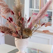 pink lady en copa artesana castellana. Interior Design, L, scape Architecture, Decoration, DIY, Floral, and Plant Design project by Cristina ramos de león - 02.13.2022