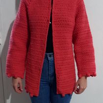 Chaqueta casual. Un progetto di Fashion design, Fiber Art, DIY, Uncinetto e Textile Design di Antonia Maria Payseo - 13.01.2022