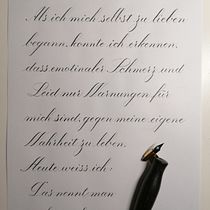 Mein Kursprojekt: Grundlagen und Techniken der Kalligrafie. Calligraph project by Svenja - 02.14.2022