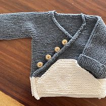 Mi Proyecto del curso: Tejido de punto para prendas infantiles. Een project van  Modeontwerp, Textiel, DIY, Breien y Textielontwerp van veronica_peinadof - 16.02.2022