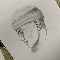 Mon projet du cours : Carnet de portraits : explorez le visage humain. Un proyecto de Bocetado, Dibujo, Dibujo de Retrato, Dibujo artístico y Sketchbook de Alexandra - 18.02.2022