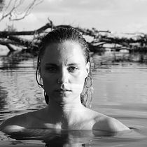 My project in Intimate Photography Portraits course - . Photograph, Portrait Photograph, Photographic Lighting, Fine-Art Photograph & Interior Photograph project by Mariah Machado - 02.20.2022