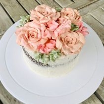 Mi Proyecto del curso: Flores de crema de mantequilla para cake design. Design, and DIY project by pichardolicelot11 - 02.21.2022