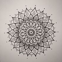 My project in The Art of Mandala Drawing: Create Geometric Patterns course. Drawing & Ink Illustration project by Yvonne Smith - 02.23.2022