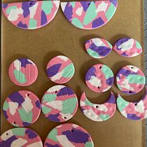 Mi Proyecto del curso: Diseño de bisutería con arcilla polimérica para principiantes. Un progetto di Design di accessori, Artigianato, Design di gioielli e DIY di sarahsantrichb - 24.02.2022
