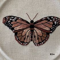 My project in Realistic Embroidery Techniques course. Traditional illustration, Embroider, and Textile Design project by Kim Milai - 02.25.2022