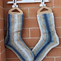 Il mio progetto del corso: Design e lavorazione di calzini all'uncinetto. Fashion Design, Fiber Arts, DIY, Crochet, and Textile Design project by Mara Raviolo - 02.25.2022