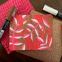 Project: Botanical Patterns in a Sketchbook: Conquer the Blank Page course. Ilustração tradicional, Pattern Design, Ilustração botânica, e Sketchbook projeto de Wendi Dunlap - 26.02.2022
