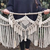 Mi Proyecto del curso: Introducción al macramé: creación de un tapiz decorativo Ein Projekt aus dem Bereich Erweiterungsentwicklung, H, werk, Innendesign, Dekoration von Innenräumen, Weben, Makramee und Textildesign von Tiare Acuña Herrera - 26.02.2022