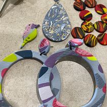 My project in Polymer Clay Jewelry Design for Beginners course. Un progetto di Design di accessori, Artigianato, Design di gioielli e DIY di laura_a_leslie - 21.02.2022