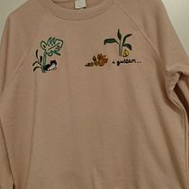 My project in Hand Embroidery for Clothing: Stitch a Collage Design course. Un progetto di Ricamo, Upc, cling e Textile Design di Stefanija - 03.03.2022