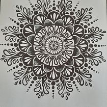 My project in The Art of Mandala Drawing: Create Geometric Patterns course. Drawing & Ink Illustration project by Patricia Vice-Theron - 03.05.2022