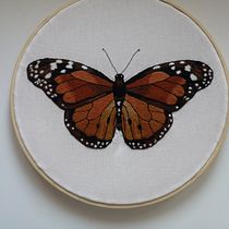 My project in Realistic Embroidery Techniques course. Traditional illustration, Embroider, and Textile Design project by catia.defacio - 03.06.2022