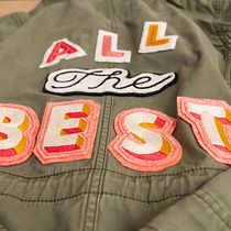 My project in Lettering for Embroidered Patches: Make a Wearable Statement course. Embroider, Sewing, DIY, Upc, cling, and Textile Design project by Cristin Morgan - 03.07.2022