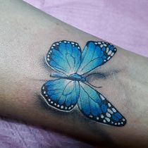 Mi Proyecto del curso: Técnicas de color para tatuajes. Un progetto di Illustrazione tradizionale, Disegno, Illustrazione digitale, Design di tatuaggi e Disegno digitale di marylo.mont - 09.03.2022