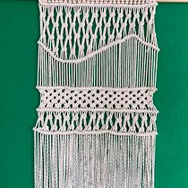 My project for course: Introduction to Macramé: Creation of a Decorative Tapestry Ein Projekt aus dem Bereich Erweiterungsentwicklung, H, werk, Innendesign, Dekoration von Innenräumen, Weben, Makramee und Textildesign von Joeleita Agard - 08.03.2022
