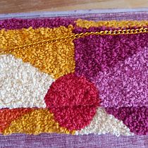 Mi Proyecto del curso: Técnicas de punch needle para accesorios personalizados. Un progetto di Artigianato, Ricamo, Fiber Art, DIY, Punch needle e Textile Design di Paty Monsell - 04.01.2022
