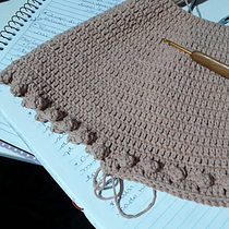 Meu projeto do curso: Crochê circular: crie roupas e receitas profissionais. Fashion Design, DIY, Crochet, Accessor, Design, and Fiber Arts project by Jana Perelló - 02.24.2022