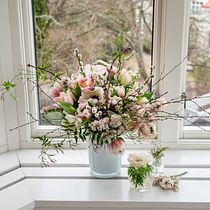 My project for course: Floral Arrangement Design with Seasonal Blooms. Interior Design, L, scape Architecture, Decoration, DIY, Floral, and Plant Design project by karin_beijer - 03.09.2022