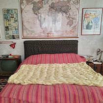 Il mio progetto del corso: Introduzione all’arm knitting e alla tintura della lana. Un progetto di Interior Design, Fiber Art, Tintura tessile, Maglia e Textile Design di lisam - 14.03.2022