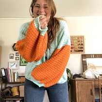 Mi Proyecto del curso: Crochet: diseña y teje prendas de estilo romántico. Fashion Design, Fiber Arts, DIY, Crochet, and Textile Design project by Melanie Quiring - 03.15.2022
