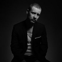 My project for course: Modern Headshot Photography: Capture Profound Portraits. Photograph, Portrait Photograph, Photographic Lighting, Studio Photograph, Digital Photograph, and Fine-Art Photograph project by Artyom Khostyan - 03.15.2022