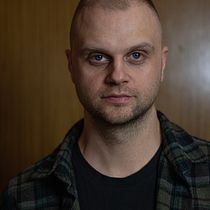 My project for course: Modern Headshot Photography: Capture Profound Portraits. Photograph, Portrait Photograph, Photographic Lighting, Studio Photograph, Digital Photograph, and Fine-Art Photograph project by Luke Ryan - 03.18.2022