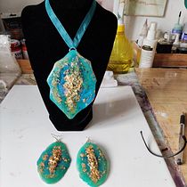 Il mio progetto del corso: Design di gioielleria in resina. Design de acessórios, Artesanato, Design de joias, e DIY projeto de antognozziloretta807 - 09.05.2021