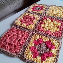 Meu projeto. Fashion Design, Fiber Arts, DIY, Crochet, and Textile Design project by lucianaloges - 03.16.2021