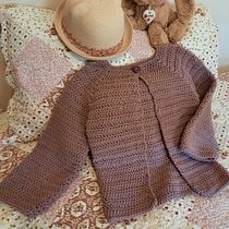 Mi Proyecto del curso:  Top-down: prendas a crochet de una sola pieza. Un progetto di Fashion design, Fiber Art, DIY, Uncinetto e Textile Design di lissanmo - 21.03.2022