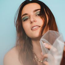 Mon projet du cours : Portrait photographique intimiste. Photograph, Portrait Photograph, Fine-Art Photograph & Interior Photograph project by Maëlys Delgado - 03.19.2022