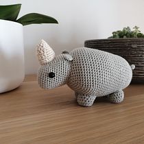 Meu projeto do curso: Design e criação de amigurumis. Arts, Crafts, To, Design, Fiber Arts, DIY, Crochet, Amigurumi, and Textile Design project by rafaela.c.12 - 03.21.2022