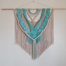 Meu projeto do curso: Introdução à tapeçaria em macramê. Un progetto di Design di accessori, Artigianato, Fiber Art, Macramè e Textile Design di Patricia Ribeiro - 23.03.2022