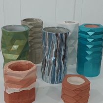 Mi Proyecto del curso: Moldes geométricos hechos a mano: diseña objetos facetados. Projekt z dziedziny Design, Projektowanie dodatków, Craft,  Sztuki piękne, Projektowanie wnętrz,  Dekoracja wnętrz, Dekoracja wnętrz i DIY użytkownika Eickerman Campos V. - 25.03.2022
