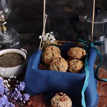 My project for course: Dark Mood Photography for Culinary Projects. Food Photograph, Instagram Photograph, Food St, and ling project by Elizabeth Kouta Andreadaki - 03.30.2022