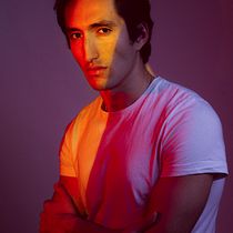 Mi Proyecto del curso: Efectos de color e iluminación para fotografía de estudio. Photograph, Portrait Photograph, Photographic Lighting, Studio Photograph, Digital Photograph, and Fine-Art Photograph project by Víctor Guerrero Rubio - 03.30.2022