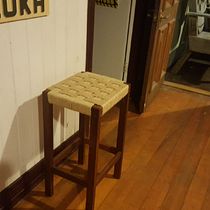 Mi Proyecto del curso: Diseño de muebles: iníciate en el tejido danish cord. Artesanato, Design e fabricação de móveis, Design de interiores, Decoração de interiores, Tecido, Upc, e cling projeto de Vinicius De Moraes - 31.03.2022