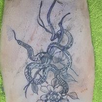 Mi Proyecto del curso: Tatuaje botánico con puntillismo. Ilustração tradicional, Desenho de tatuagens e Ilustração botânica projeto de Fauruk Quimbay - 01.04.2022