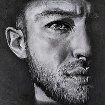 Mon projet du cours : Portrait artistique au fusain : créez des ambiances. Ilustração tradicional, Artes plásticas, Desenho, Desenho de retrato, Desenho realista, e Desenho artístico projeto de isabanidol - 04.04.2022