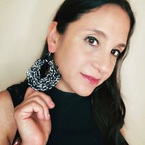 Mi Proyecto del curso: Introducción a la joyería artesanal. Un projet de Création d'accessoires, Artisanat, Design de bijoux , et Design textile de Janeth Douglas - 05.04.2022